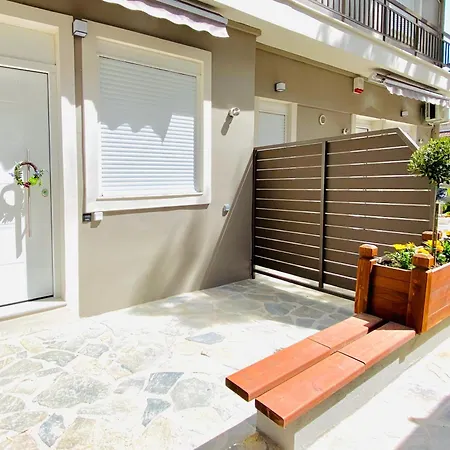 Phoenix Garden I Apartment